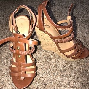 Brown Wedges
